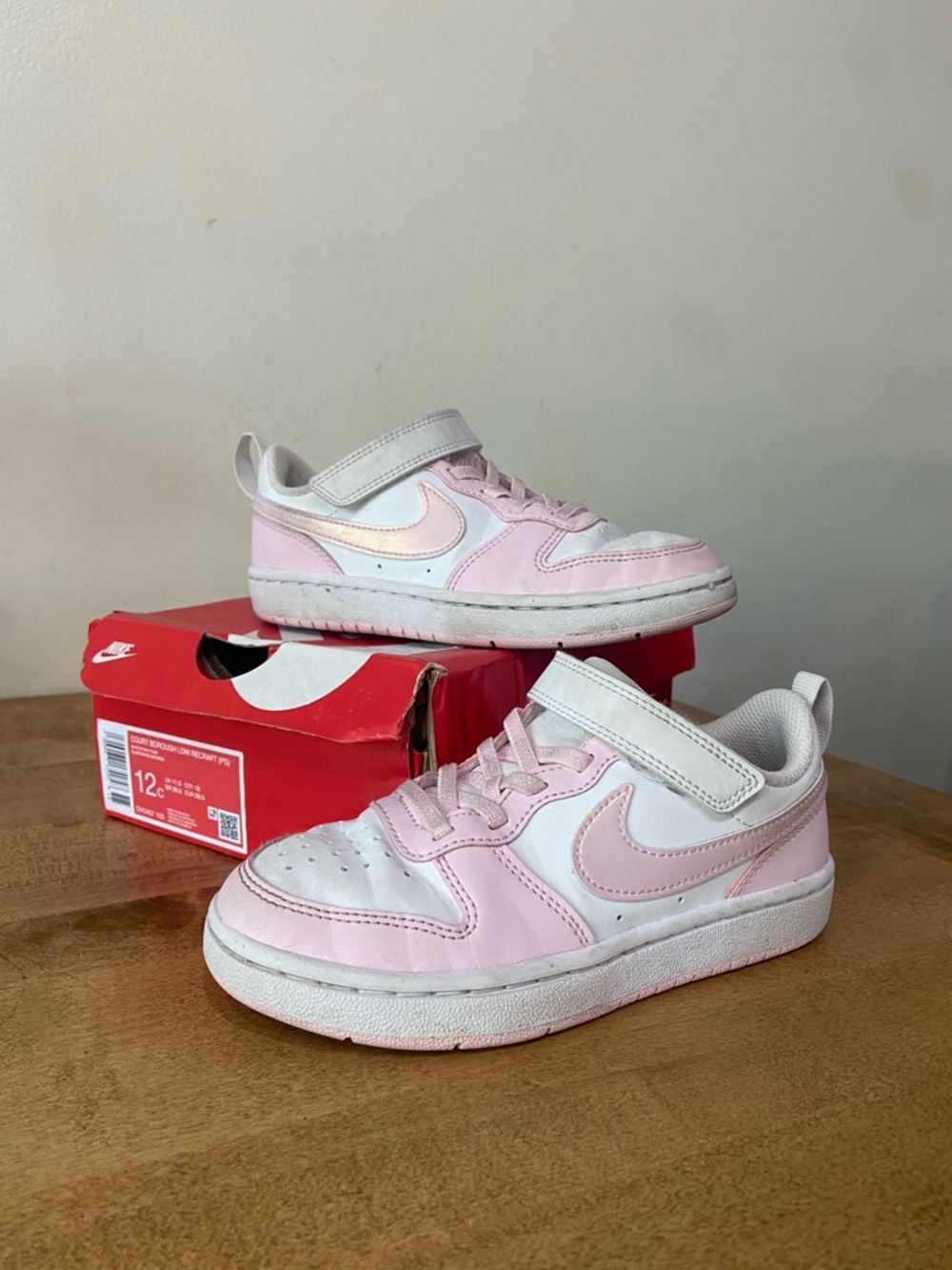 Nike Kids Court Borough Pink and White Hook-and-Loop Low-Top Sneakers with Box